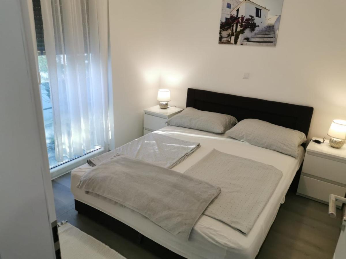 Apartmani Eden Vrsi Mulo Eksteriør billede