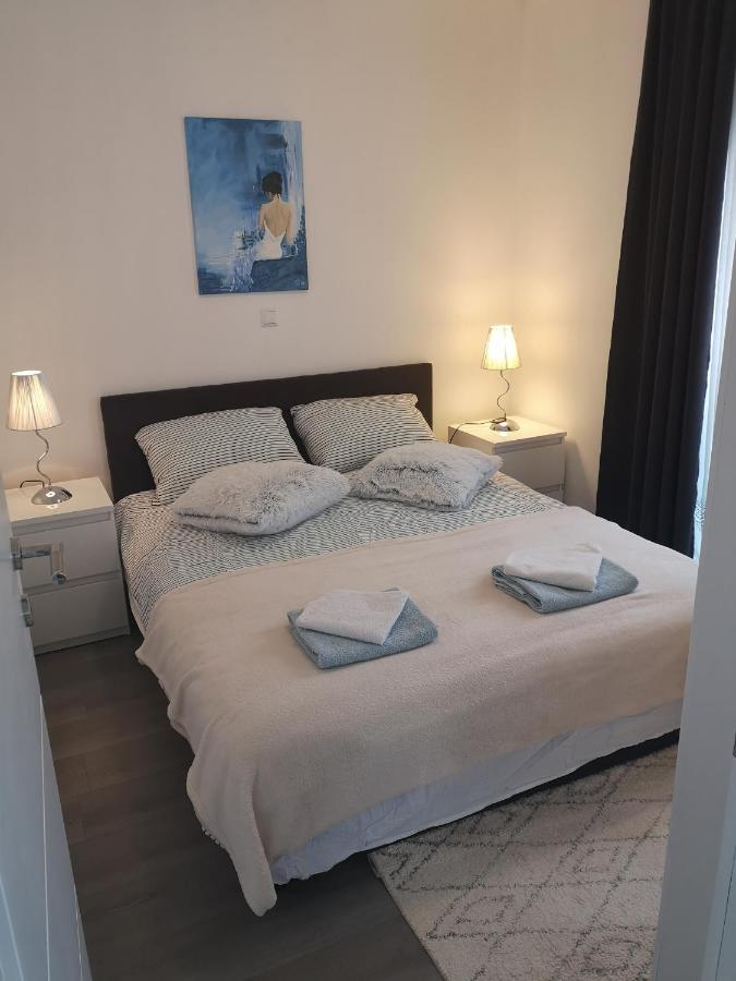Apartmani Eden Vrsi Mulo Eksteriør billede