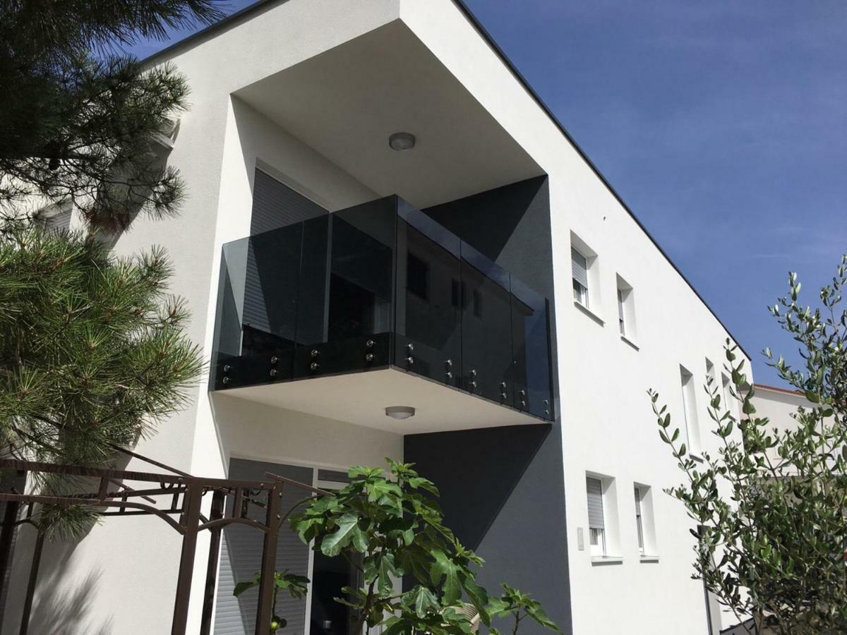 Apartmani Eden Vrsi Mulo Eksteriør billede