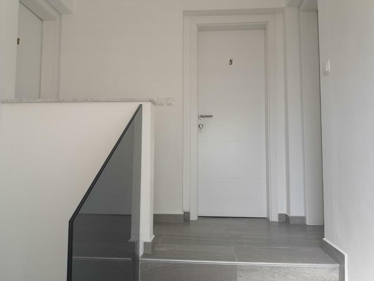 Apartmani Eden Vrsi Mulo Eksteriør billede
