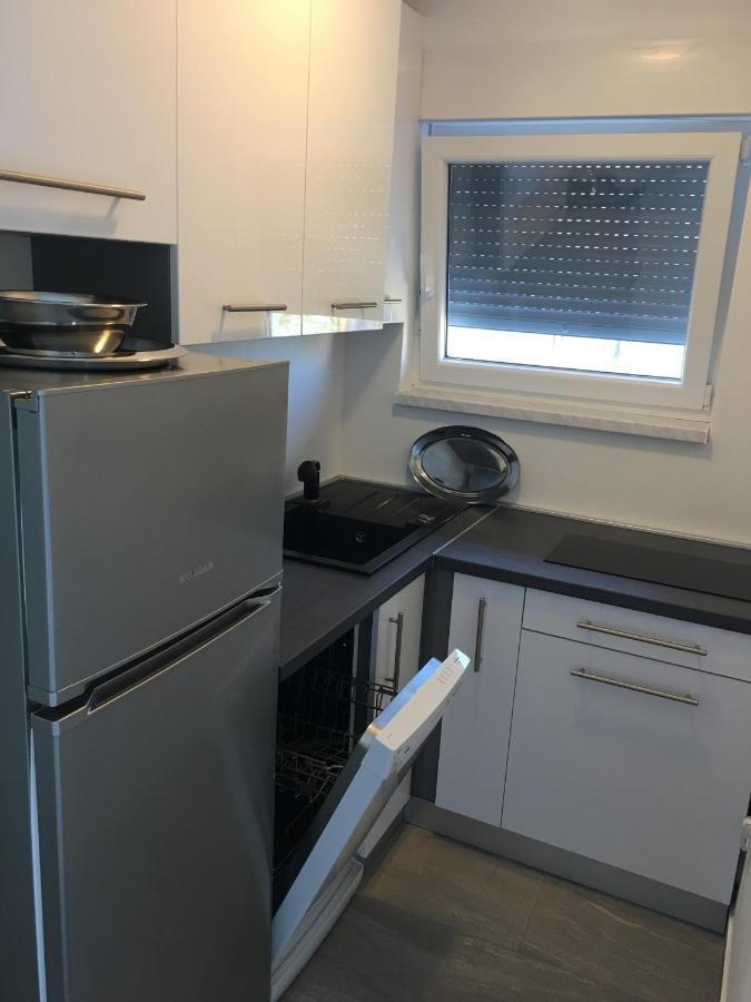 Apartmani Eden Vrsi Mulo Eksteriør billede